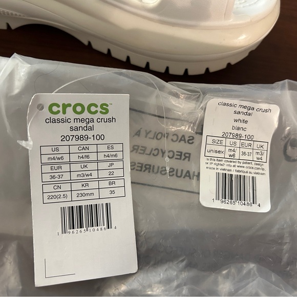 CROCS Unisex Classic Mega Crush Platform WHITE Platform Sandals Size: M4/W6 - Picture 16 of 16